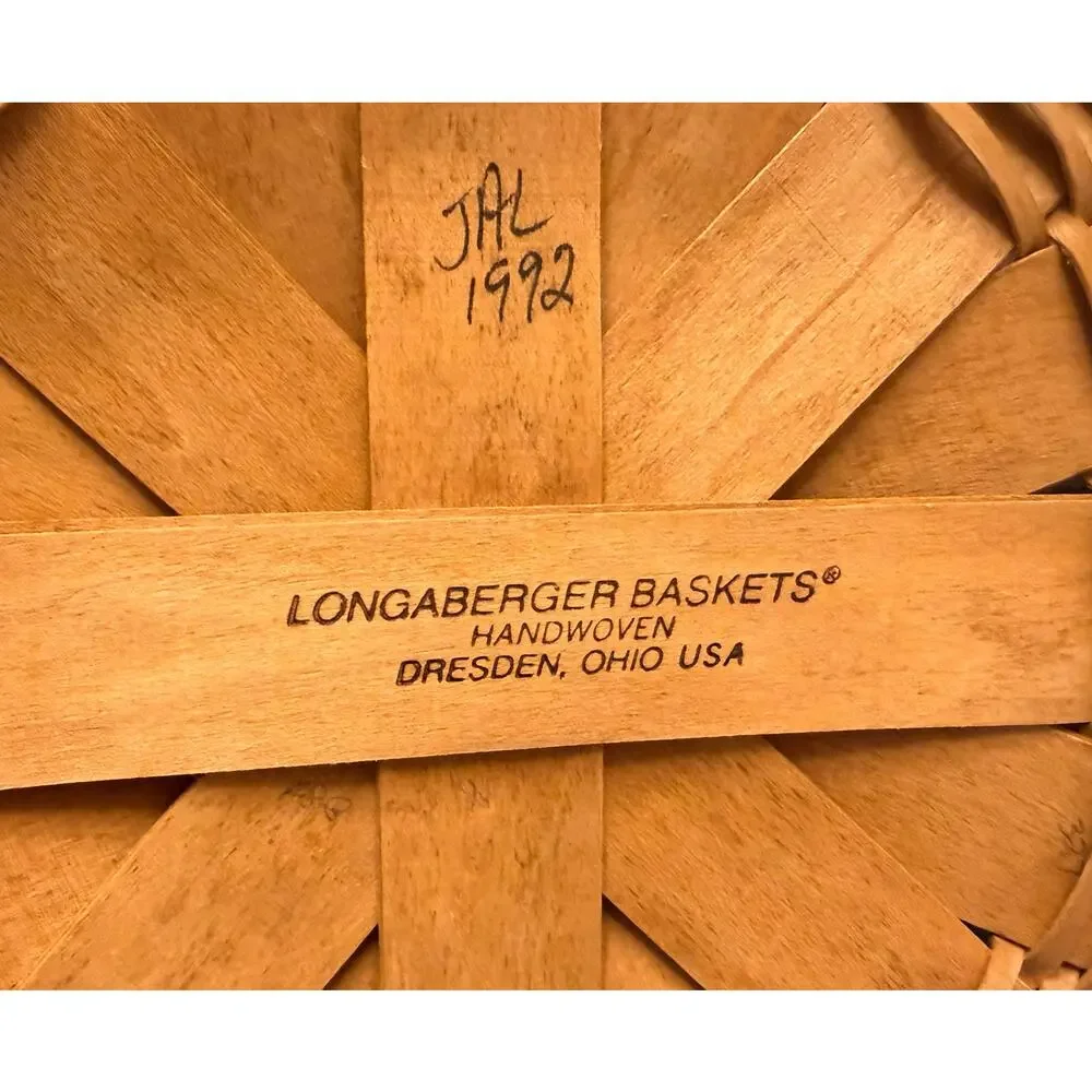Vintage 1992 Longaberger Large Round Basket with Holly Leaf Berries Fabric Liner